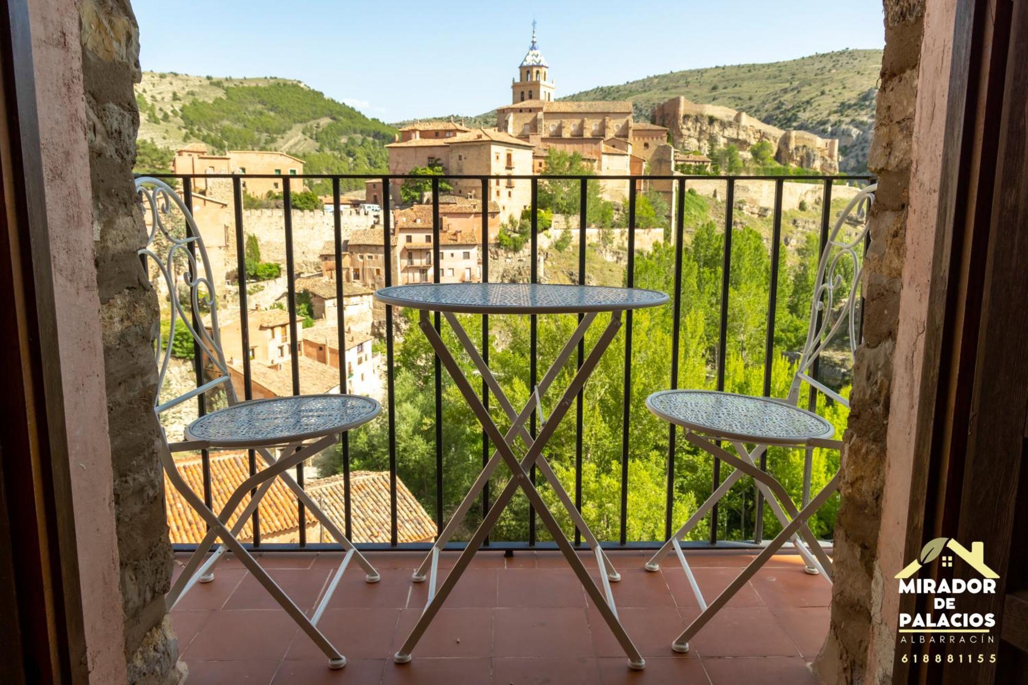 Mirador De Palacios- Centrico Con Vistas Y Parking Cerca Albarracín Exterior foto