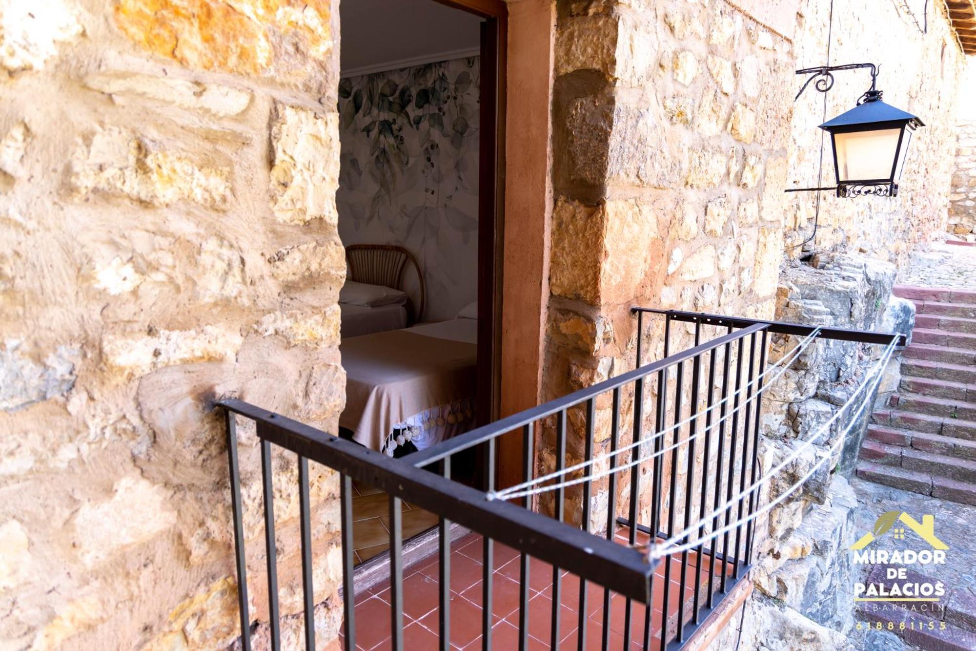 Mirador De Palacios- Centrico Con Vistas Y Parking Cerca Albarracín Exterior foto