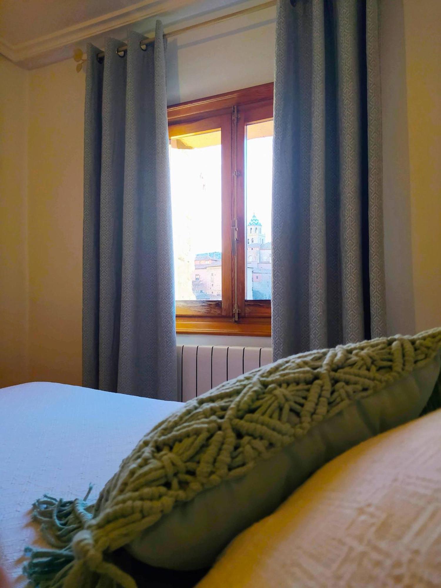 Mirador De Palacios- Centrico Con Vistas Y Parking Cerca Albarracín Exterior foto